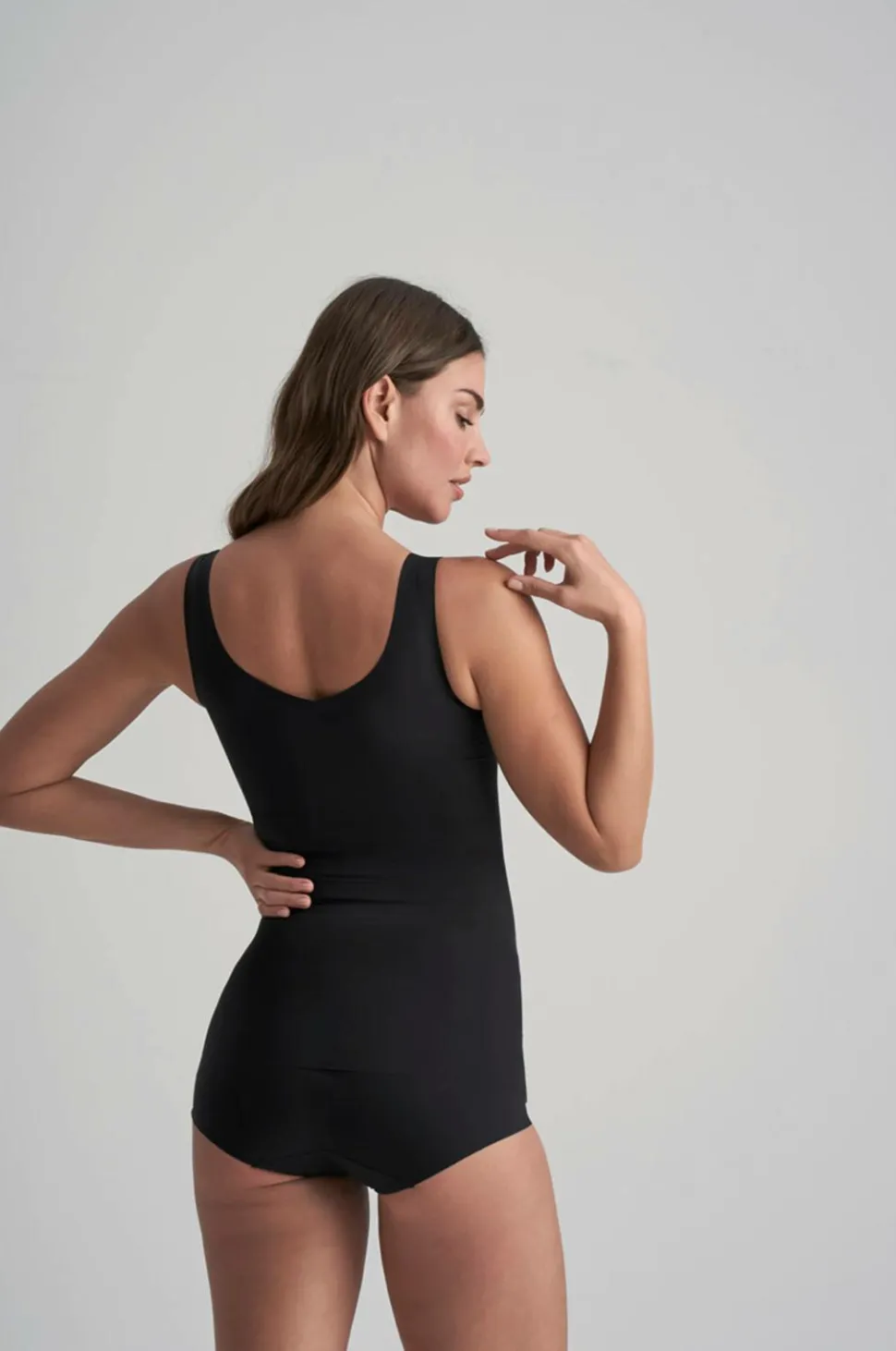 Bye Bra Formgivning af linned Smooth Essentials Cami - light support