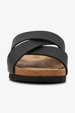 Duffy Sandaler