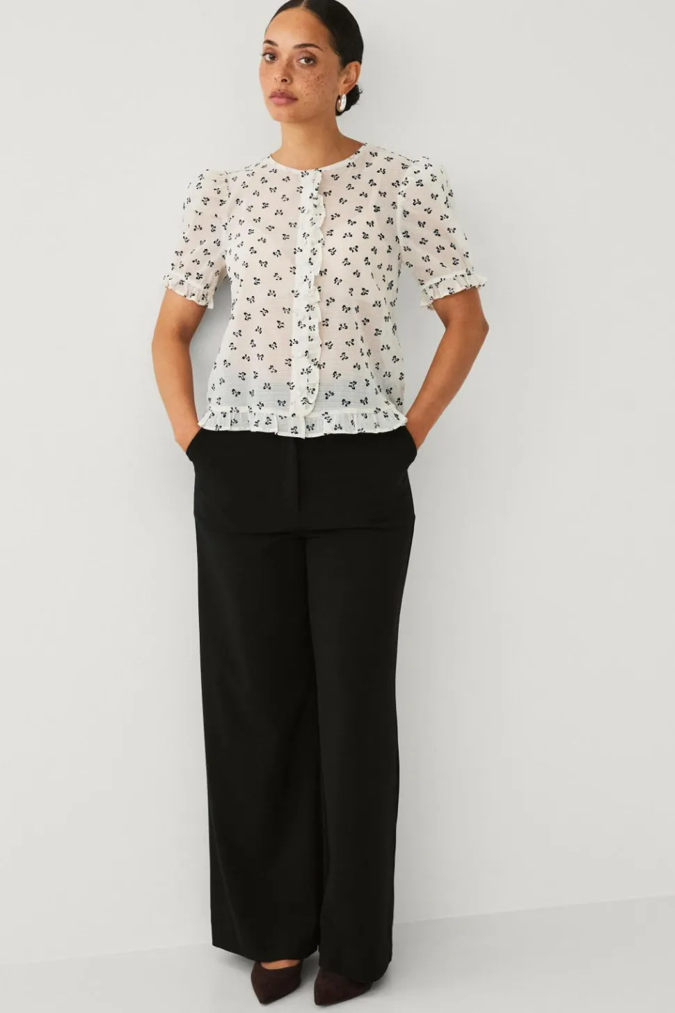 Ellos Collection Bluse med volanter