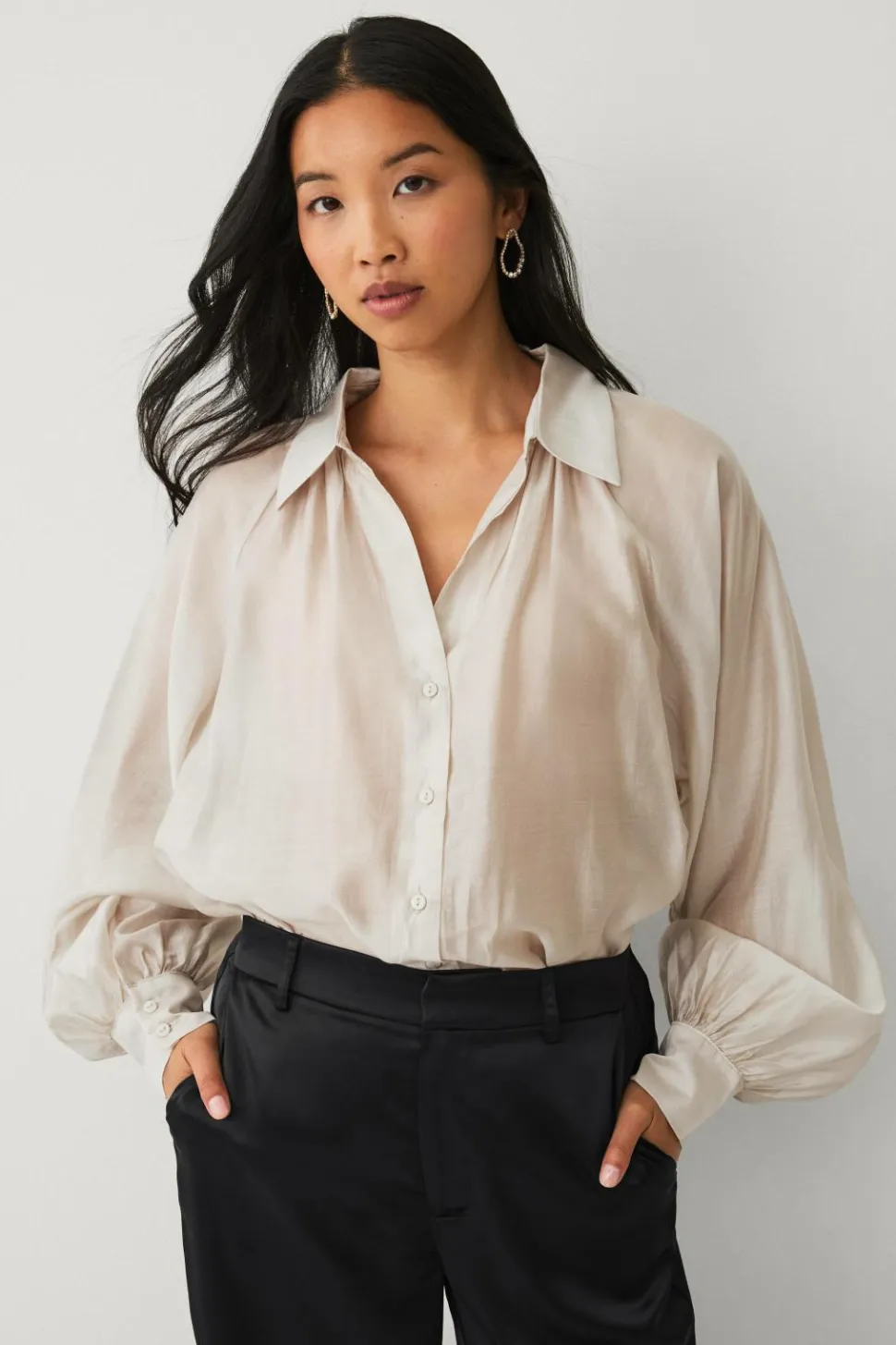 Ellos Collection Gennemsigtig bluse med v-hals