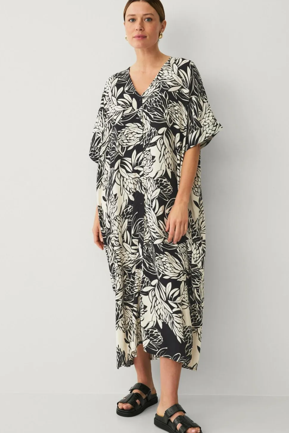 Ellos Collection Kaftan i viskose med knaplukning