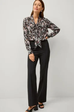 Ellos Collection V-formet bluse med bindebånd i halsen