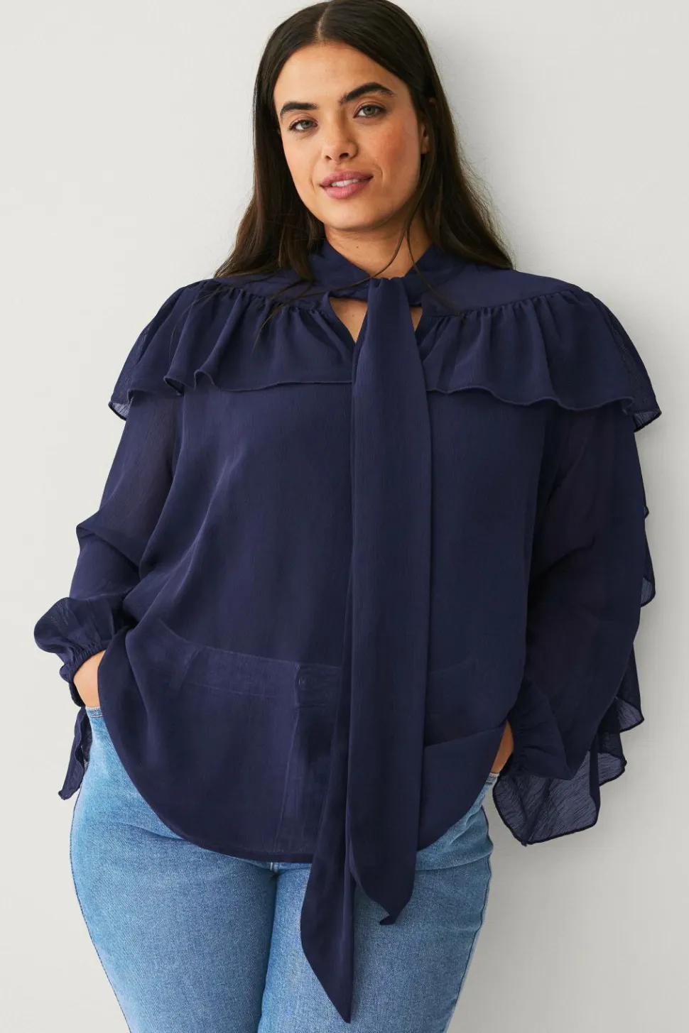 Ellos Plus collection Bluse med flæser