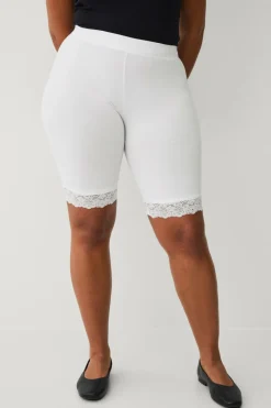Ellos Plus collection Korte cykelshorts med blondekant