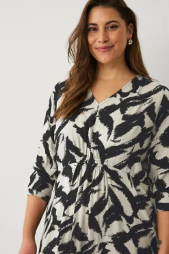 Ellos Plus collection Kjole med v-hals