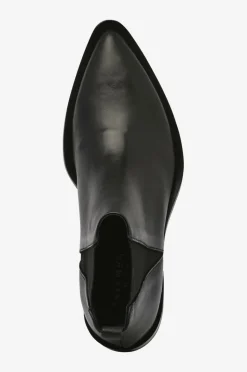 Pavement Boots Ashanti 1
