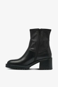 Tamaris Boots