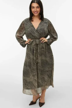 Vero Moda Curve Beklædning vmcGebra Gedna LS 7/8 Dress Wvn Btq