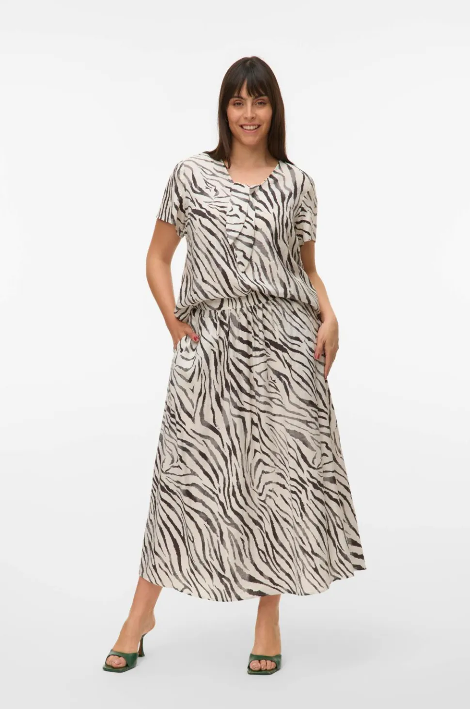 Vero Moda Curve Maxi nederdel vmcDora Desy MW Ankle Skirt
