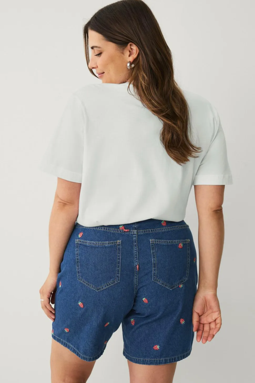 Zizzi Denimshorts jEva Embroidery Shorts